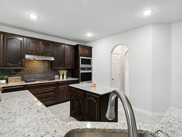 $654,990 | 5913 Painswick Drive, Aubrey, TX 76227