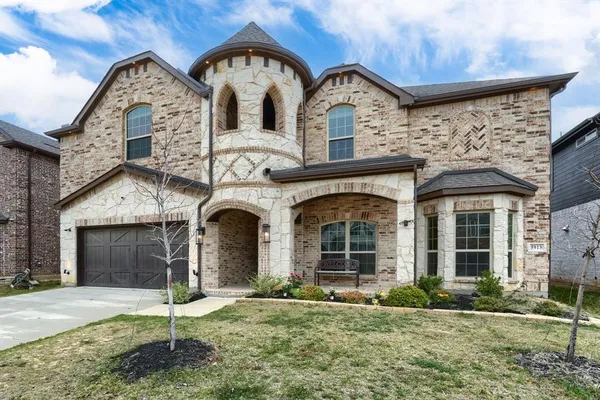 $599,990 | 5913 Painswick Drive, Aubrey, TX 76227