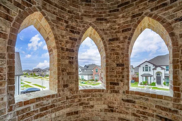 $599,990 | 5913 Painswick Drive, Aubrey, TX 76227