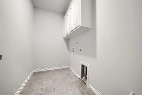 $599,990 | 5913 Painswick Drive, Aubrey, TX 76227