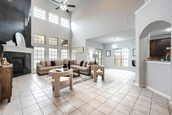 $599,990 | 5913 Painswick Drive, Aubrey, TX 76227