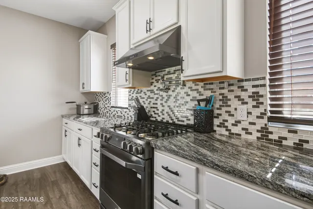 $3,450 | 213 East Peck Boulevard, Lafayette, LA 70508