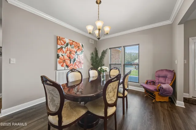 $3,450 | 213 East Peck Boulevard, Lafayette, LA 70508