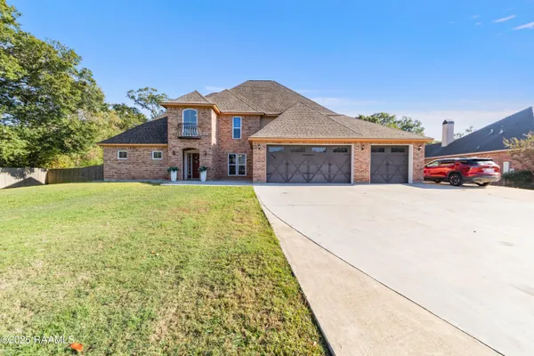 $3,450 | 213 East Peck Boulevard, Lafayette, LA 70508