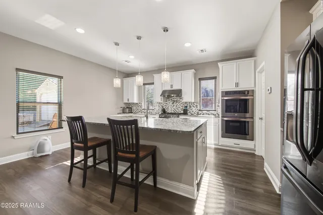 $3,450 | 213 East Peck Boulevard, Lafayette, LA 70508