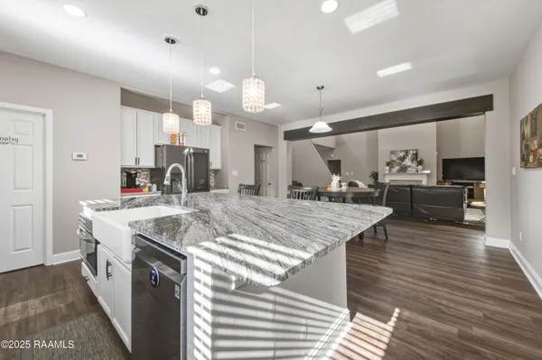 $3,450 | 213 East Peck Boulevard, Lafayette, LA 70508