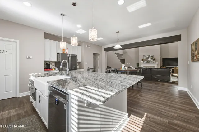 $3,450 | 213 East Peck Boulevard, Lafayette, LA 70508