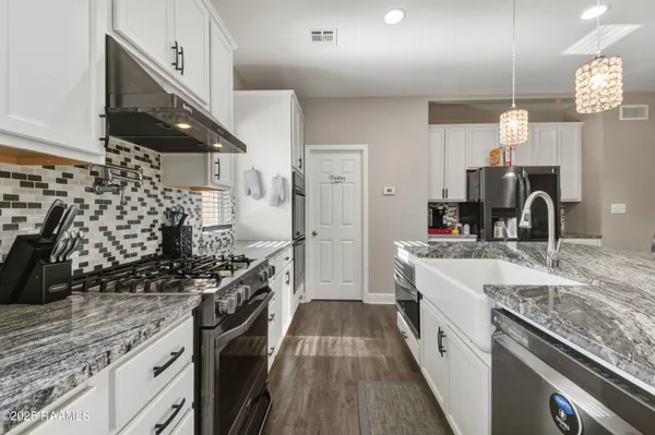 $3,450 | 213 East Peck Boulevard, Lafayette, LA 70508