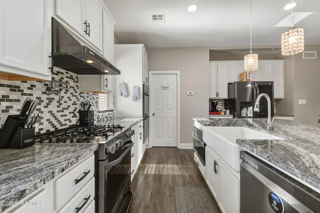 $3,450 | 213 East Peck Boulevard, Lafayette, LA 70508