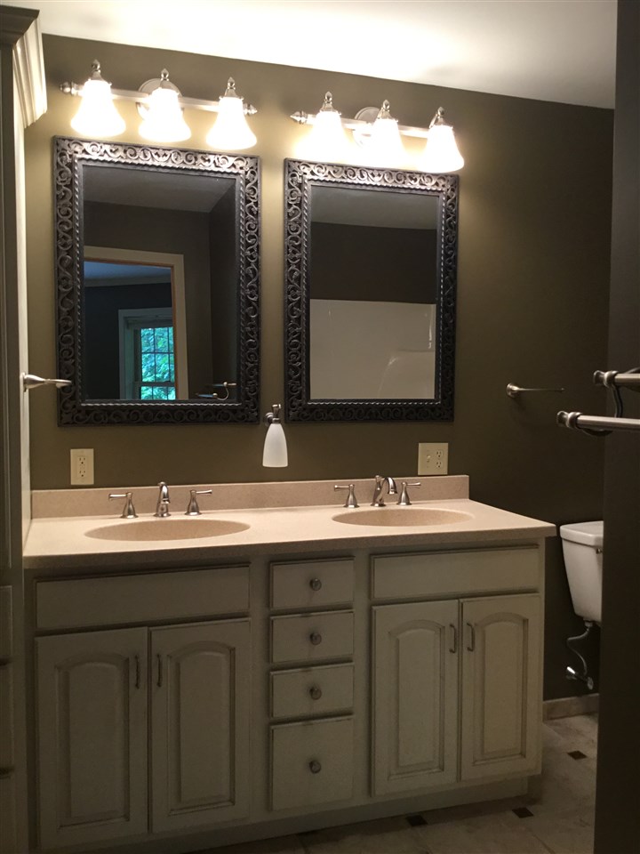 570 Scruton Pond Road Barrington, NH 03825 - Photo 12 of 36 Gallery Image 12