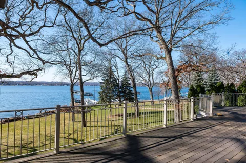 $5,995,000 | N30W28853 West Lakeside Drive, Delafield, WI 53072