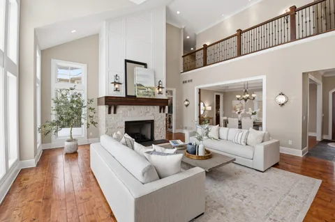 $5,995,000 | N30W28853 West Lakeside Drive, Delafield, WI 53072