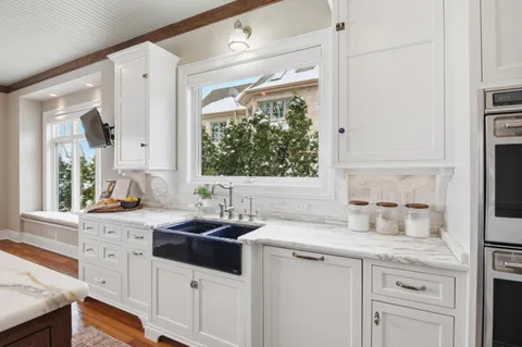 $5,995,000 | N30W28853 West Lakeside Drive, Delafield, WI 53072