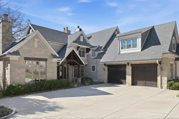 $5,995,000 | N30W28853 West Lakeside Drive, Delafield, WI 53072