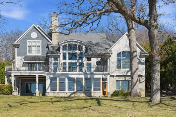 $5,995,000 | N30W28853 West Lakeside Drive, Delafield, WI 53072