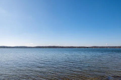 $5,995,000 | N30W28853 West Lakeside Drive, Delafield, WI 53072