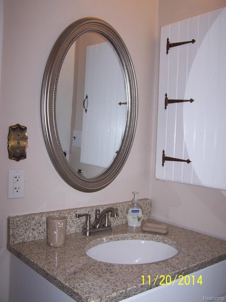 SECOND FLOOR BATH