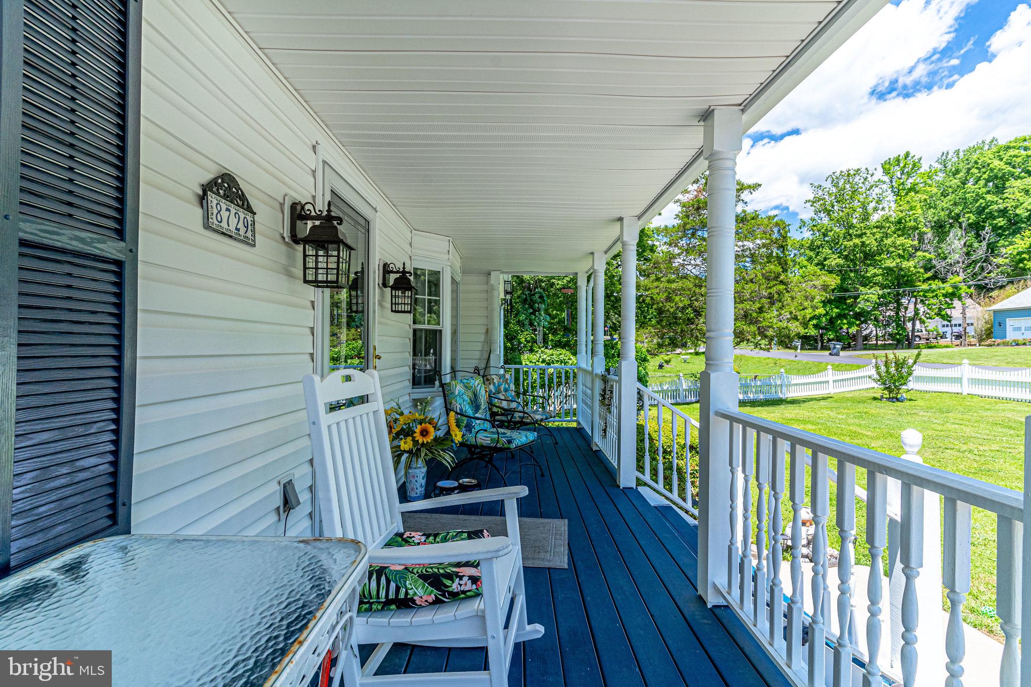 8729 Redman Street Springfield, VA 22153 - Photo 2 of 23 Front Porch