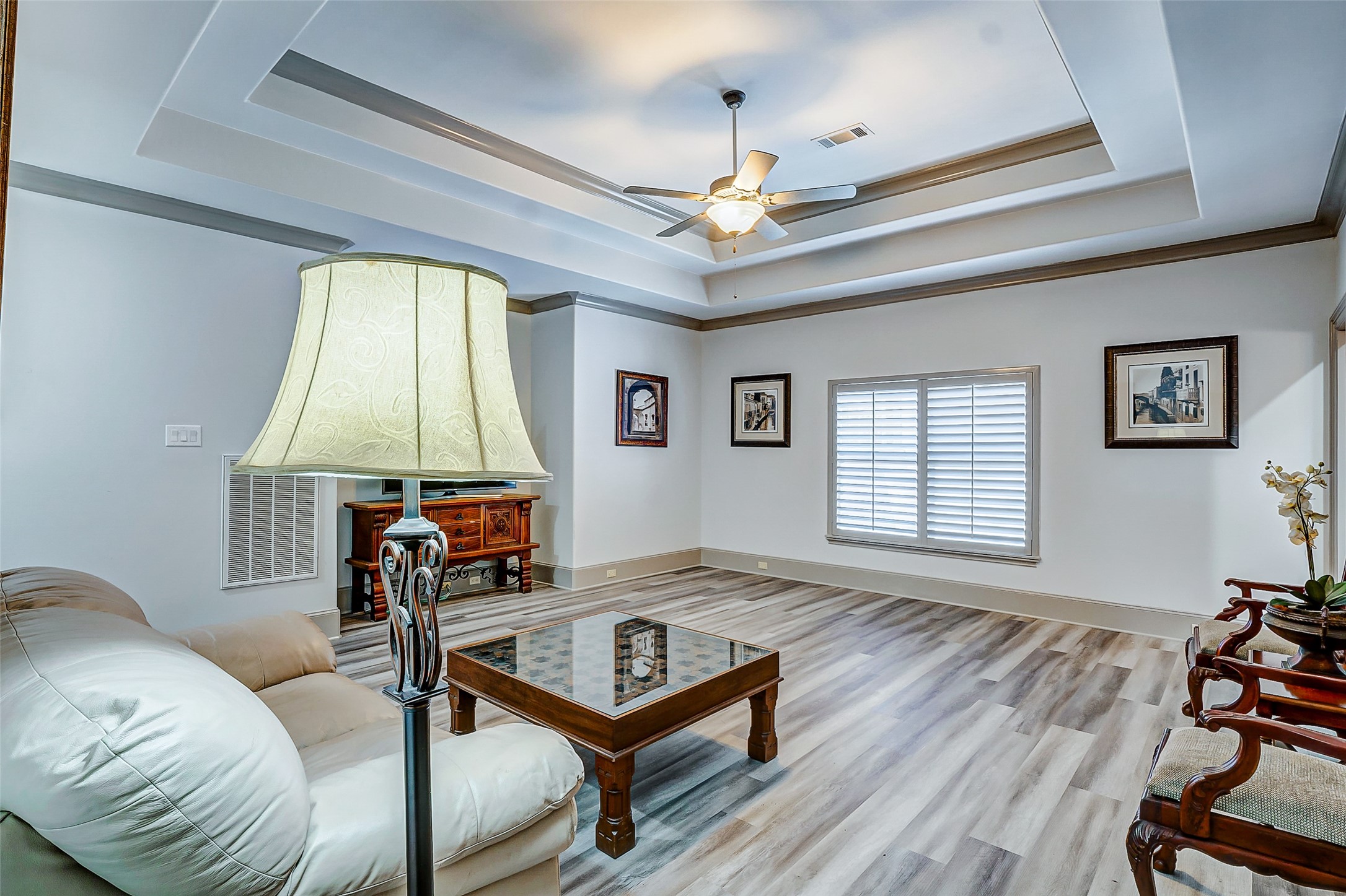 2702 Tudor Manor Houston, TX 77082 - Photo 17 of 25 a living room with furniture a table and a window