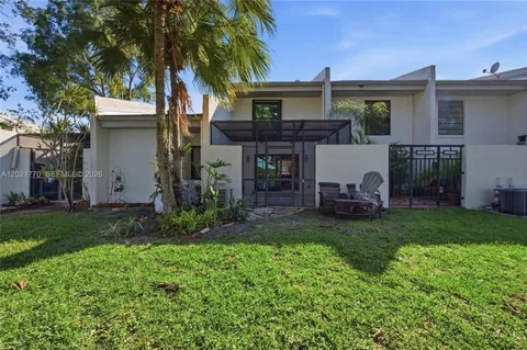 $319,990 | 1257 Northwest 98th Terrace, Unit 154, Pembroke Pines, FL 33024