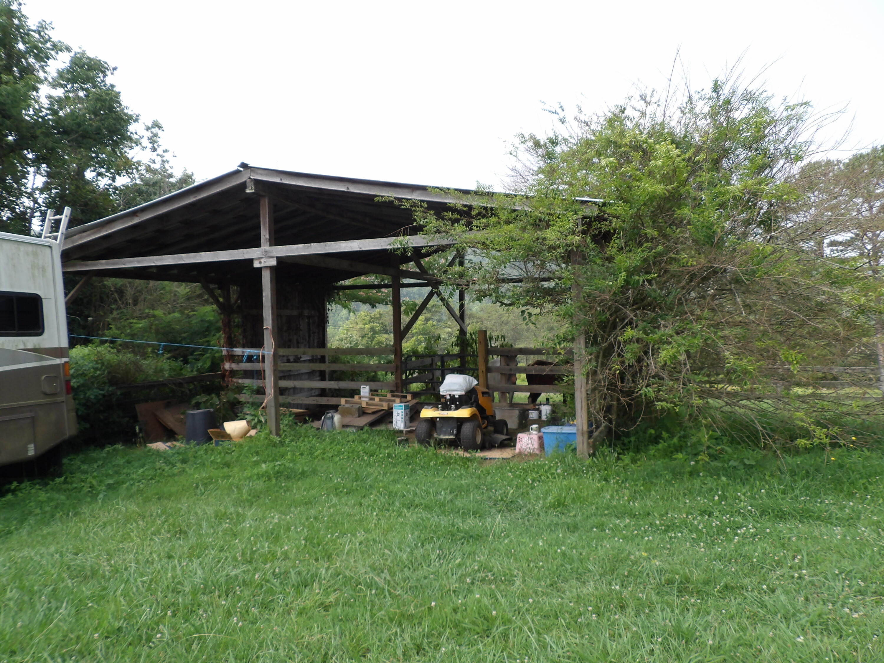 11370 Brockdell Road Pikeville, TN 37367 - Photo 22 of 32 100_5697