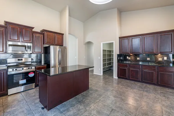 $2,495 | 3713 East Utopia Road, Phoenix, AZ 85050