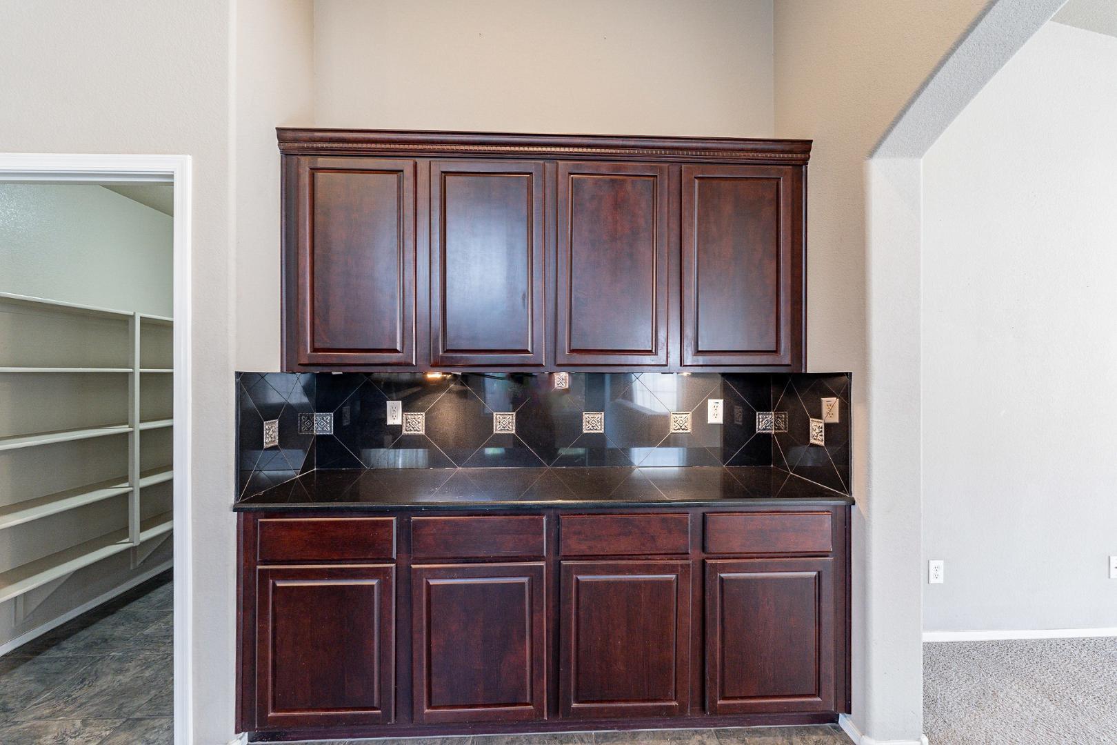 3713 East Utopia Road Phoenix, AZ 85050 - Photo 8 of 47 Photo #8