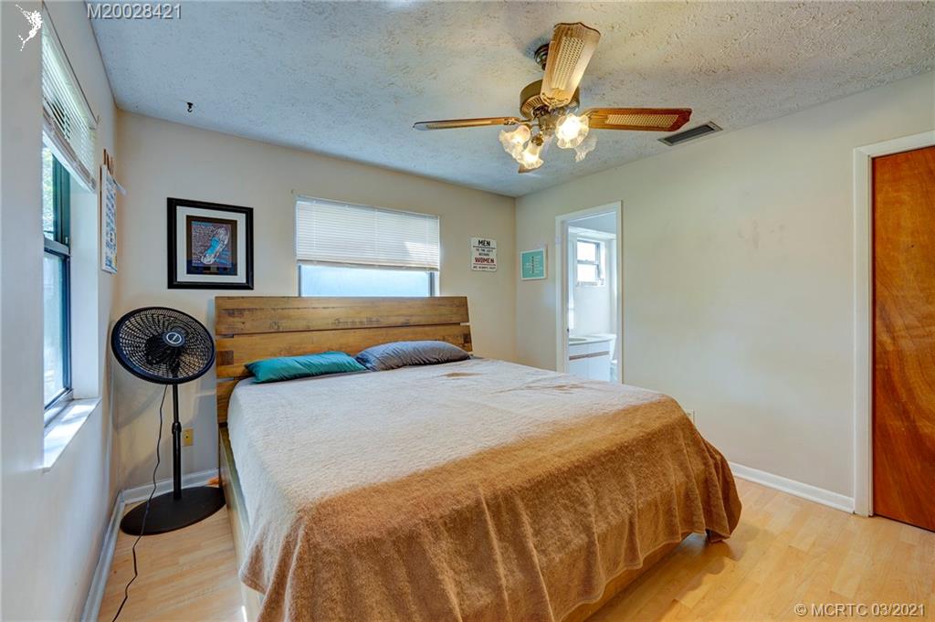 4918 Southeast Salvatori Road Stuart, FL 34997 - Photo 9 of 37 Gallery Image 9