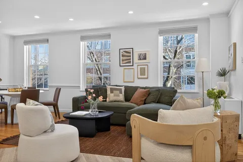 $1,100,000 | 17 Bowdoin Street, Unit 3AB, Boston, MA 02114