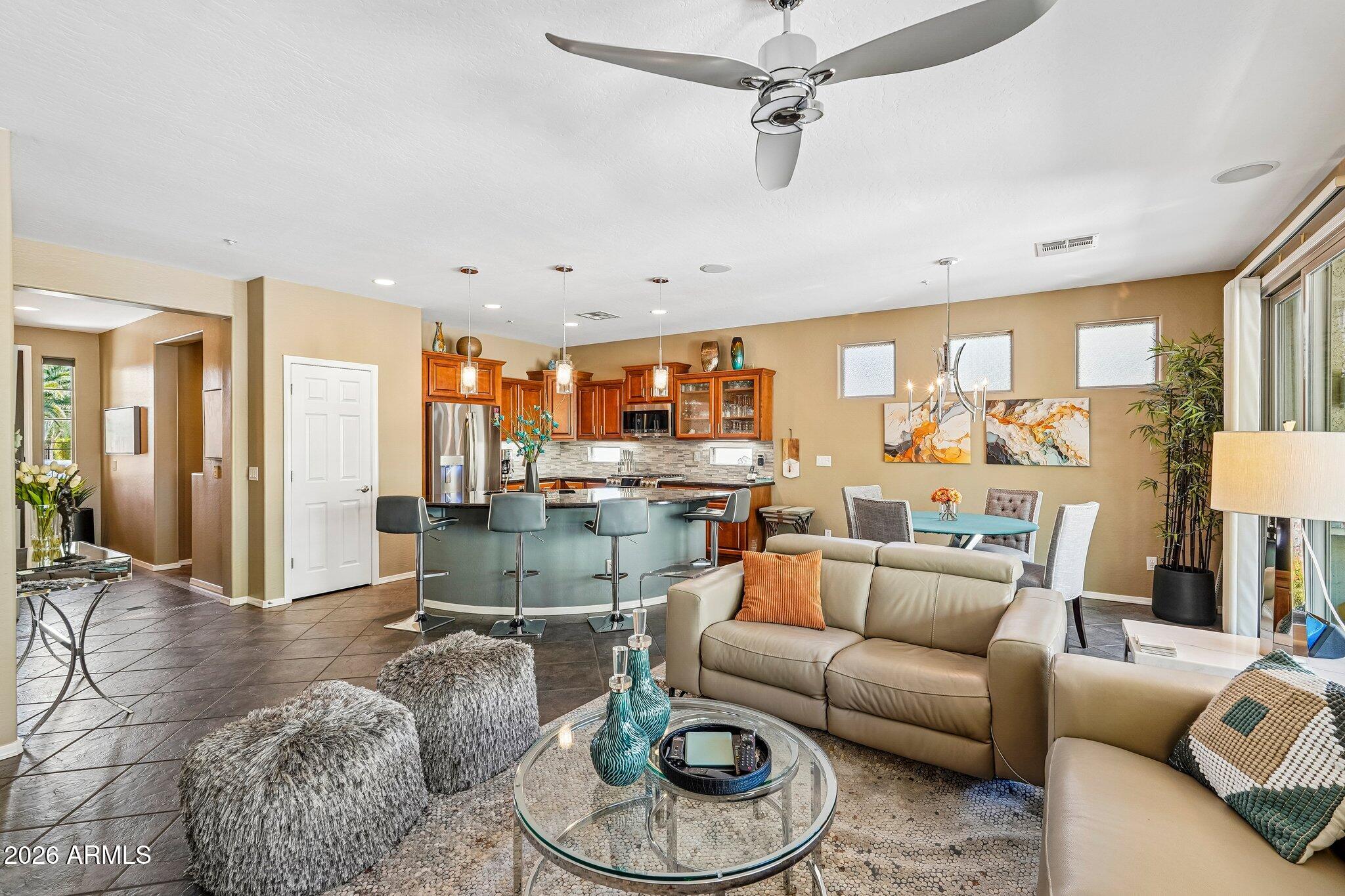 13068 West Plum Road Peoria, AZ 85383 - Photo 7 of 28 Great Room