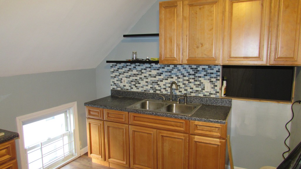 251 Warren Street Fall River, MA 02721 - Photo 13 of 26