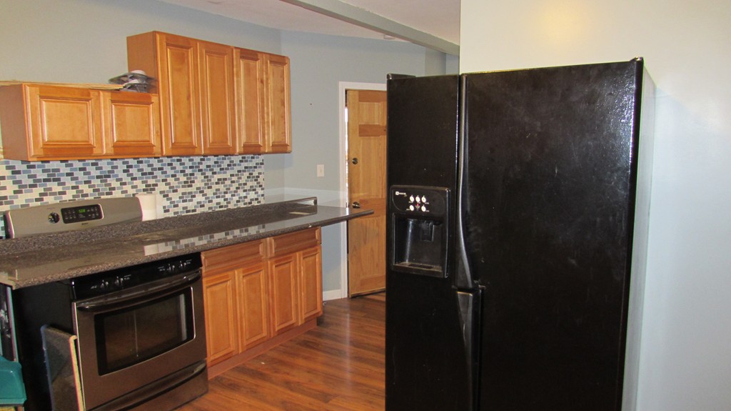 251 Warren Street Fall River, MA 02721 - Photo 14 of 26