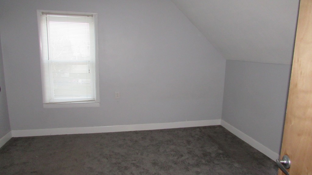 251 Warren Street Fall River, MA 02721 - Photo 17 of 26