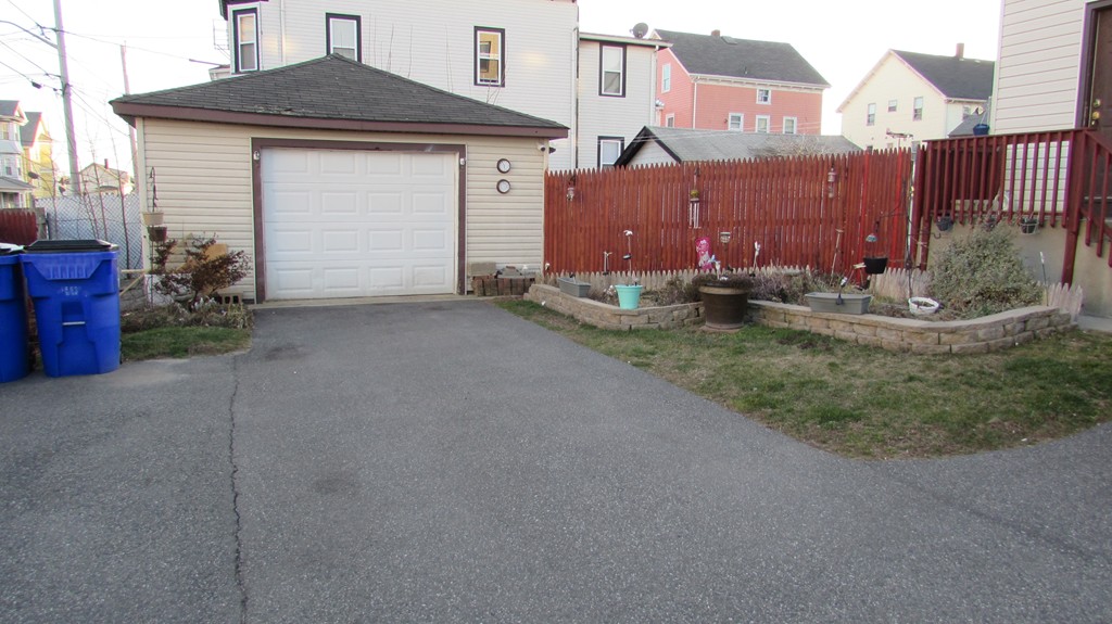 251 Warren Street Fall River, MA 02721 - Photo 20 of 26