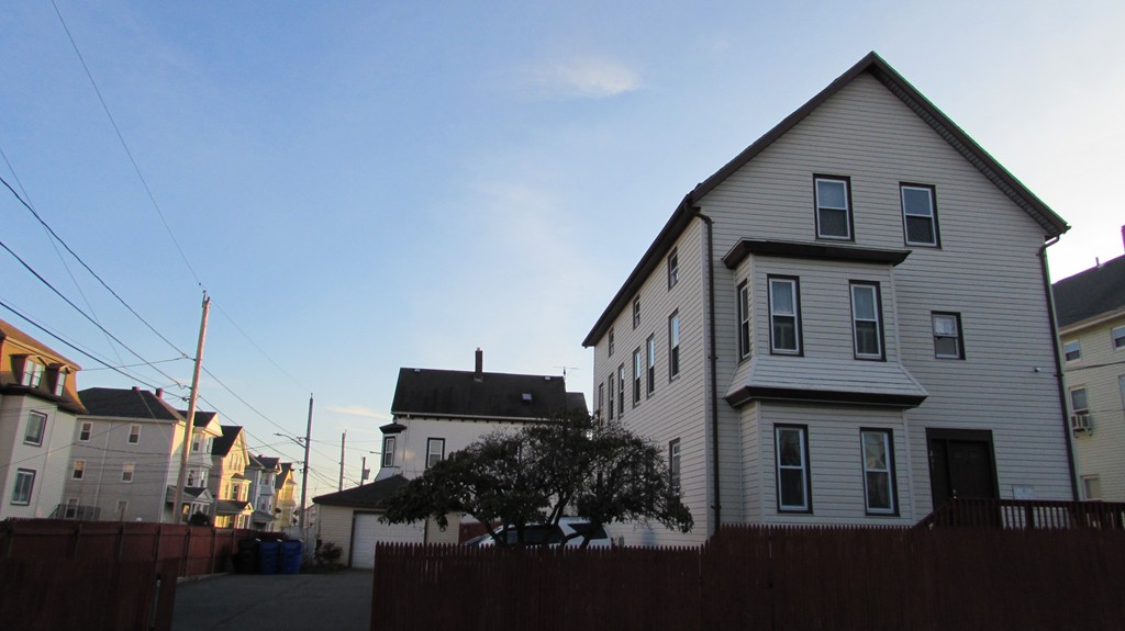 251 Warren Street Fall River, MA 02721 - Photo 23 of 26