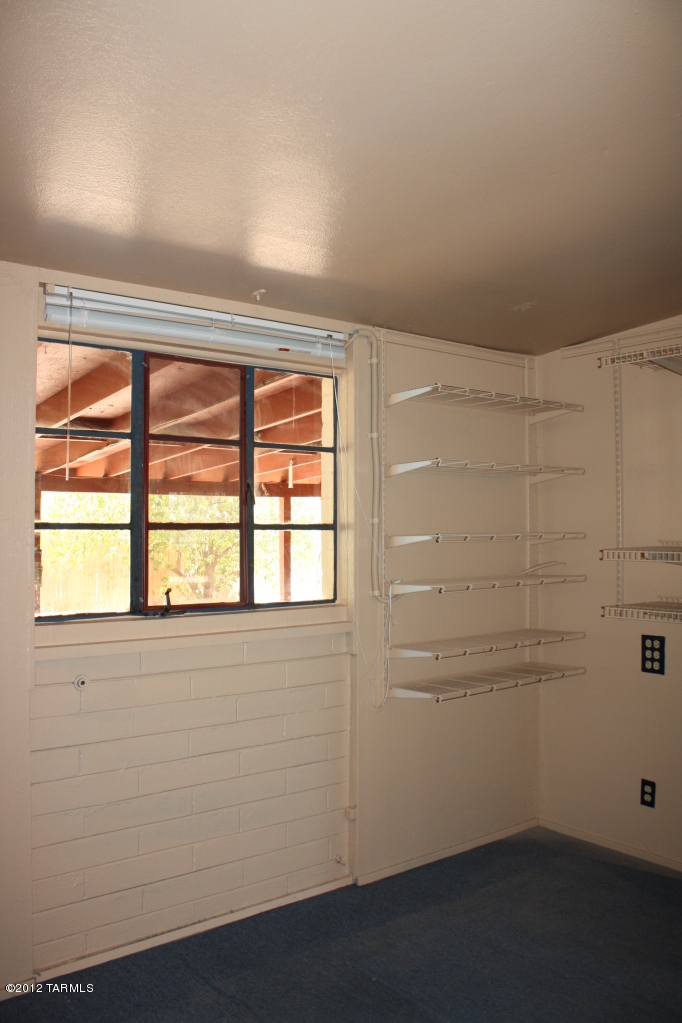 613 West Limberlost Drive Tucson, AZ 85705 - Photo 12 of 20