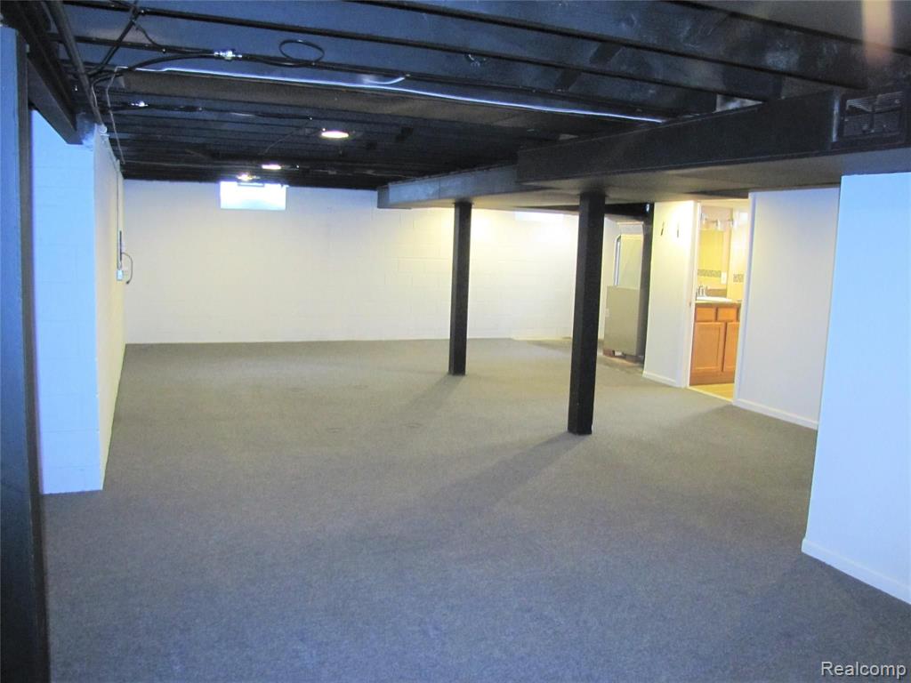 7239 Edward Avenue Center Line, MI 48015 - Photo 17 of 28