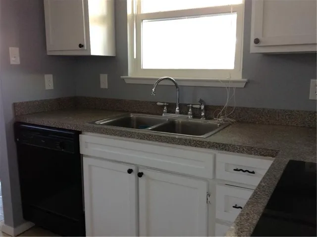 $2,100 | 5801 Rosalie Court, Metairie, LA 70003