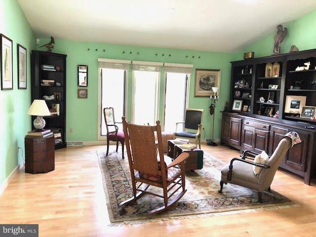 7850 Radcliffe Road Chestertown, MD 21620 - Photo 7 of 23 Living Room