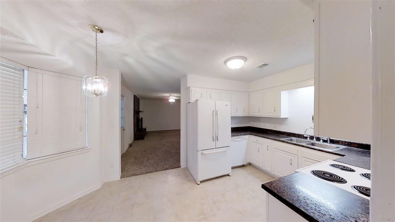 2002 Colony Road Pensacola, FL 32526 - Photo 10 of 33 Gallery Image 10