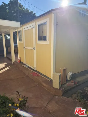 $4,400 | 20424 Marilla Street, Chatsworth, CA 91311