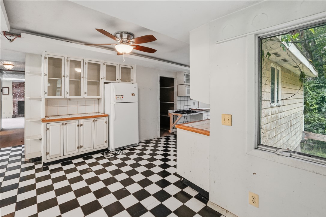 20 Colonial Village Road Ashaway, RI 02804 - Photo 25 of 42