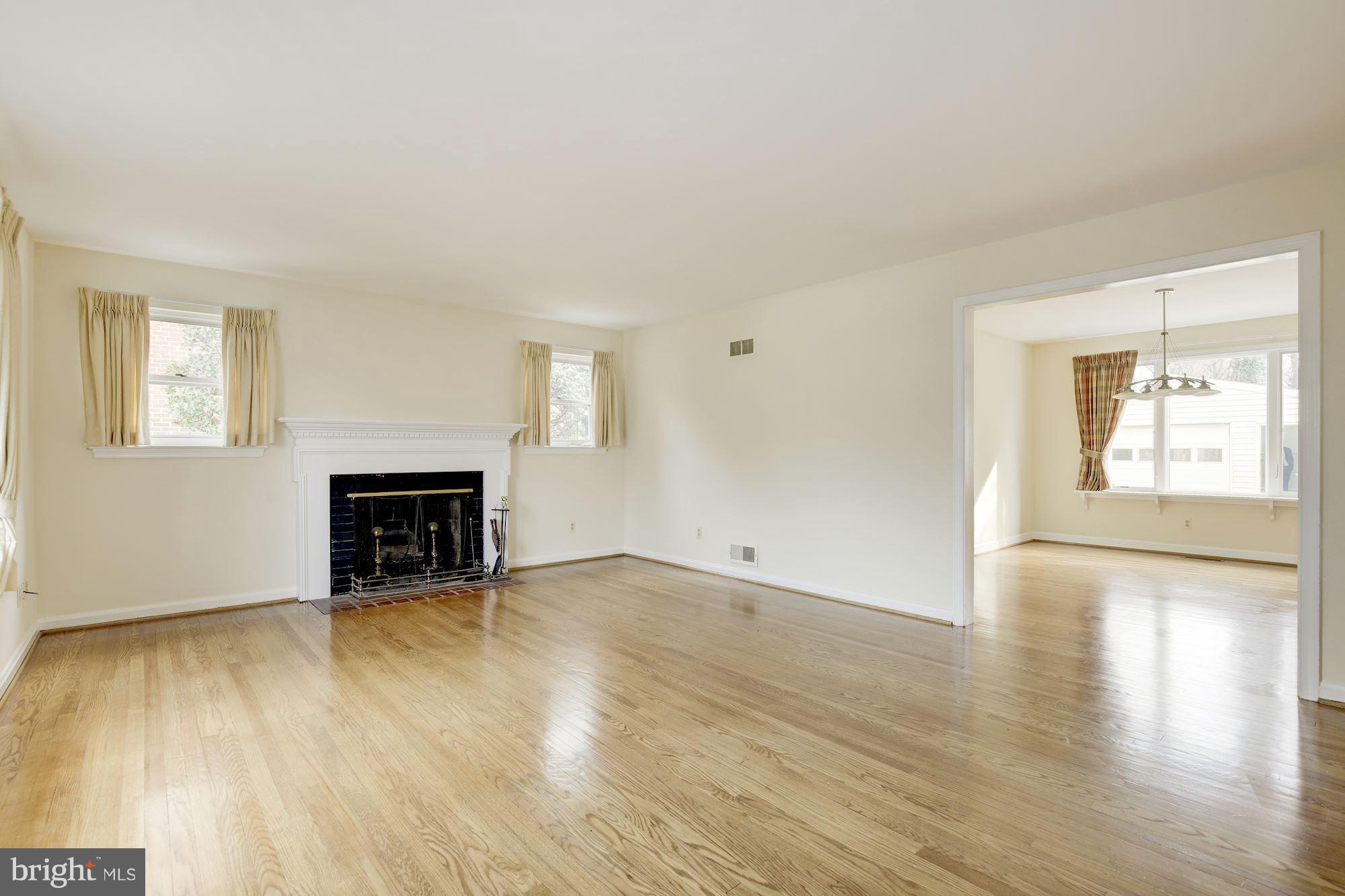 8809 Walnut Hill Road Chevy Chase, MD 20815 - Photo 3 of 23 Interior (General)