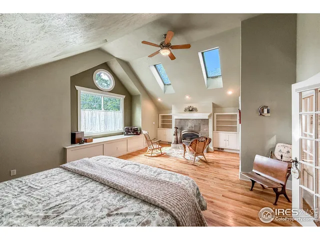 a bathroom with a sink a toilet and a bathtub