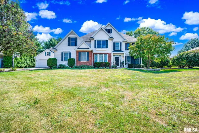 $449,900 | 530 Goodsill Drive, East Galesburg, IL 61430