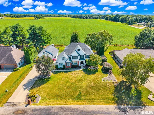 $449,900 | 530 Goodsill Drive, East Galesburg, IL 61430