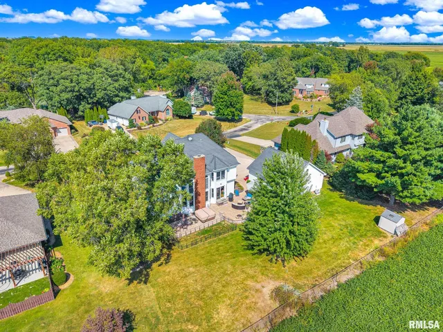 $449,900 | 530 Goodsill Drive, East Galesburg, IL 61430