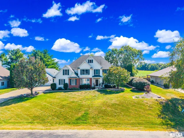 $449,900 | 530 Goodsill Drive, East Galesburg, IL 61430