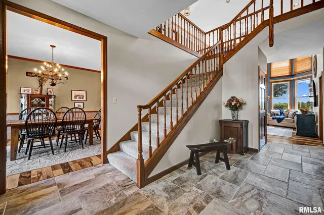 $449,900 | 530 Goodsill Drive, East Galesburg, IL 61430