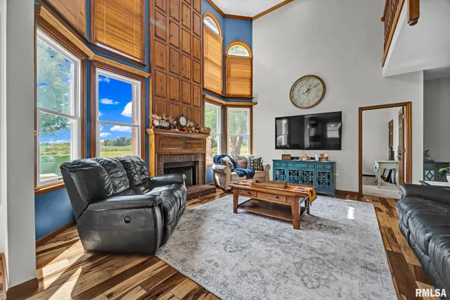 $449,900 | 530 Goodsill Drive, East Galesburg, IL 61430